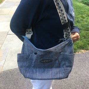 NWOT keen shoulder bag